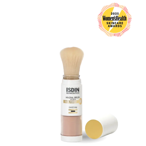 ISDIN mineral brush with a 2025 Women's Health Skincare Award badge on a white background